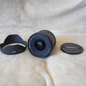 Sigma 17-35mm f/2.8-4 DG HSM lens.